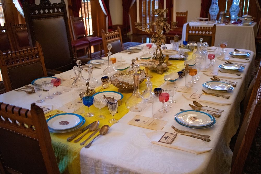 Dining table in the Iolani Palace