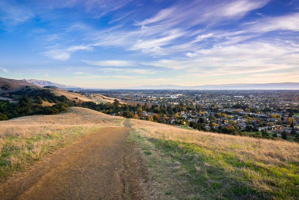 Hiking trail at Garin/Dry Creek Pioneer Regional Parks
