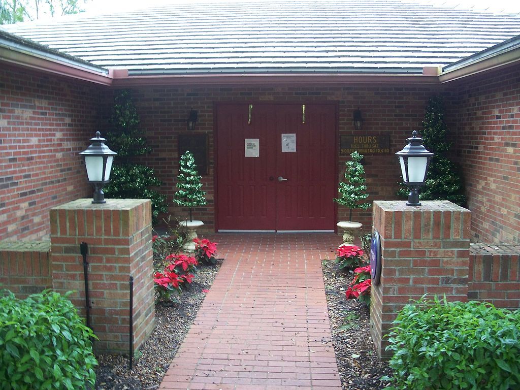 Entrance door of Plantation Historical Museum