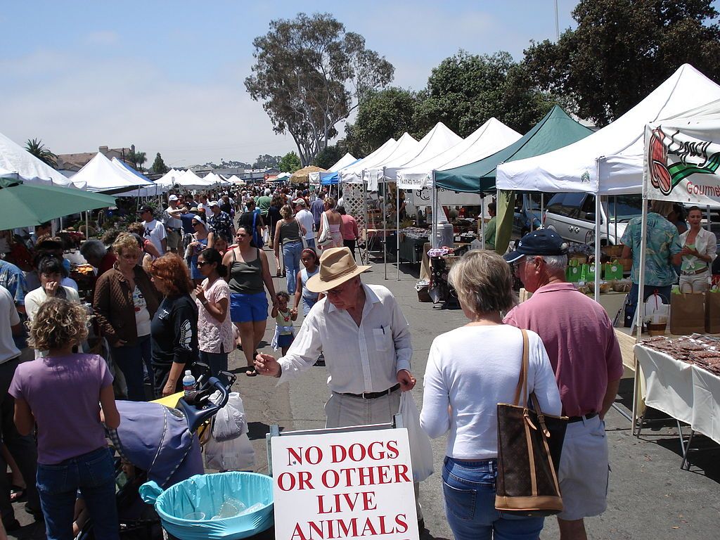 People shopping at Hillcrest Farmers Market