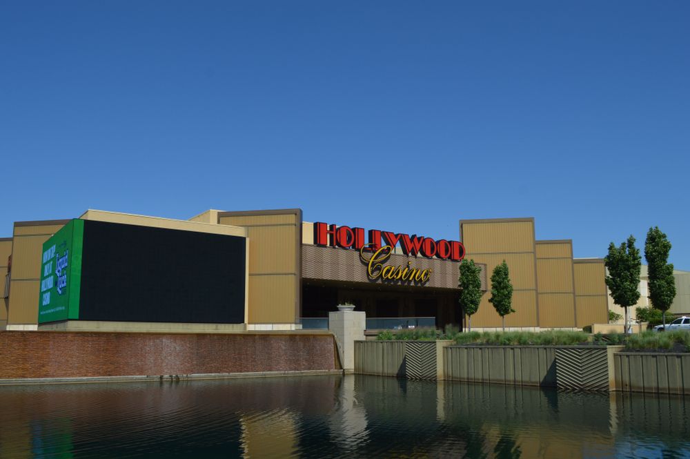 Exterior of Hollywood Casino Columbus