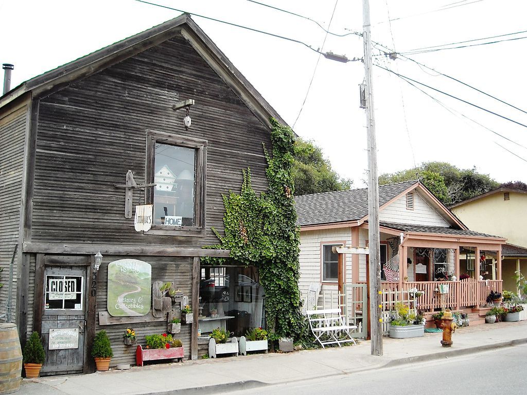 Shops at Pescadero