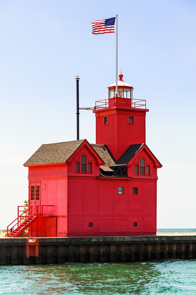 Exterior of the Holland Harbor Lighthouse