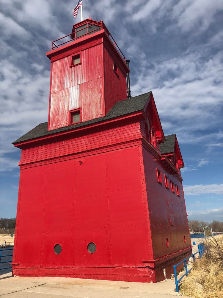 Facade of the Holland Harbor Lighthouse