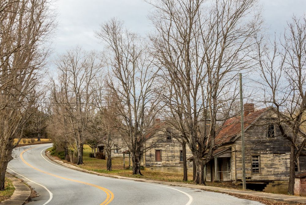 The road of Henry River Mill Village