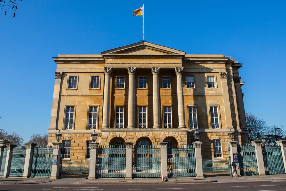 Front exterior of Apsley House
