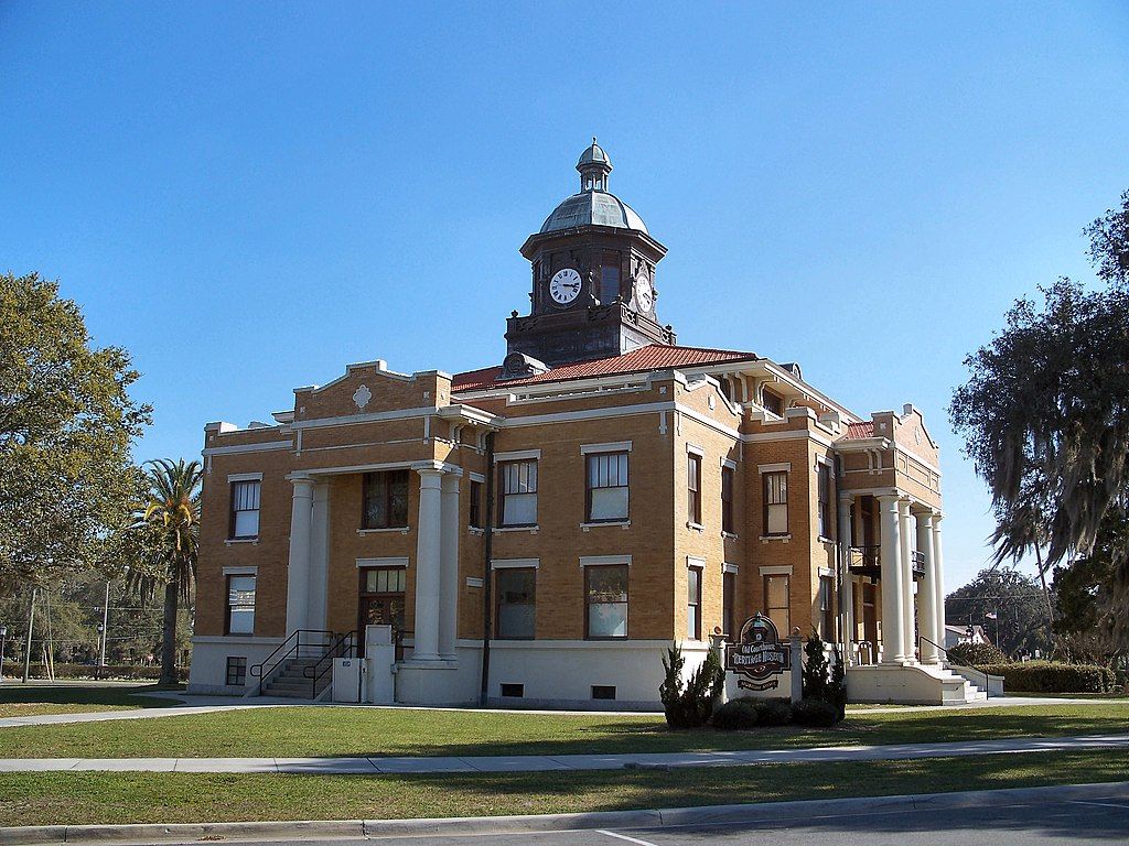Exterior of the Old Courthouse Heritage Museum