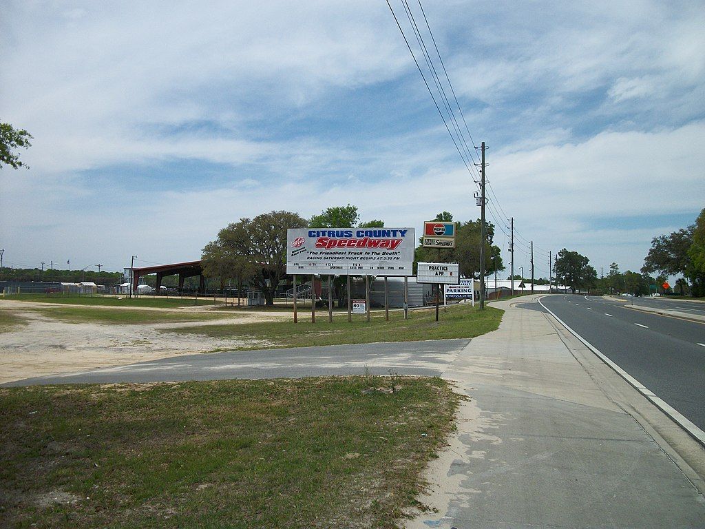 Road sign of the Citrus County Speedway