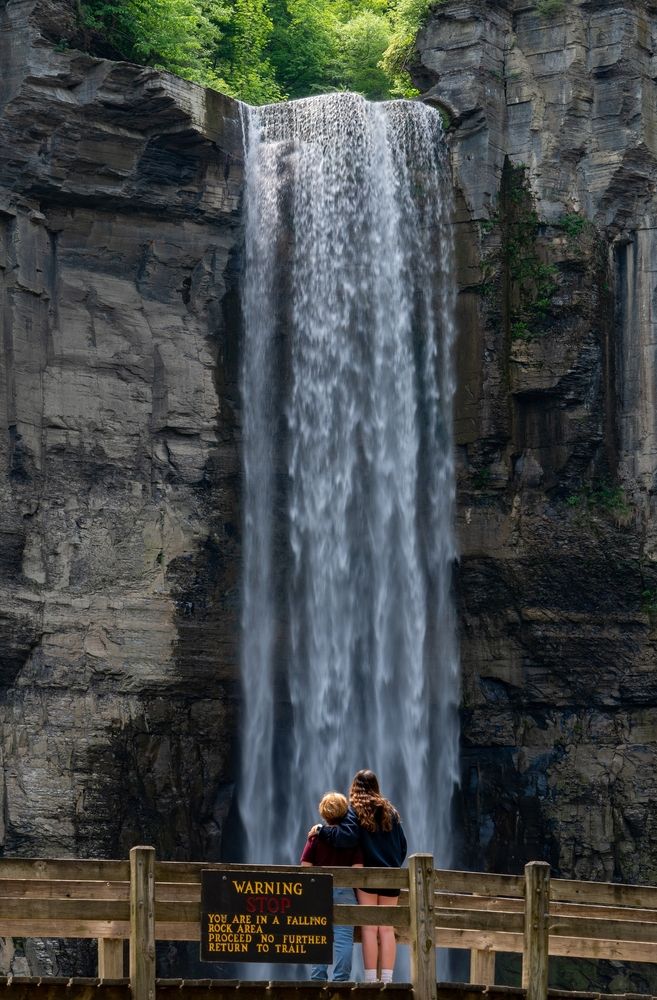 People admiring the Taughannock Falls