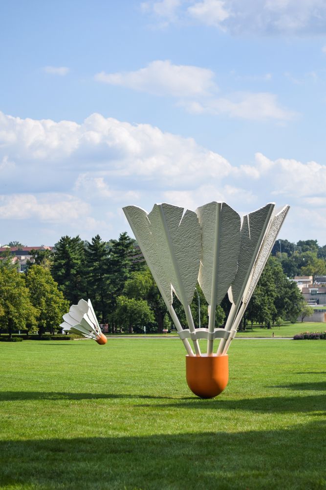 Shuttlecock sculptures at Nelson-Atkins Museum of Art