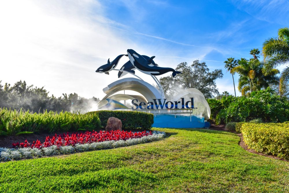 Welcome sign of SeaWorld Orlando