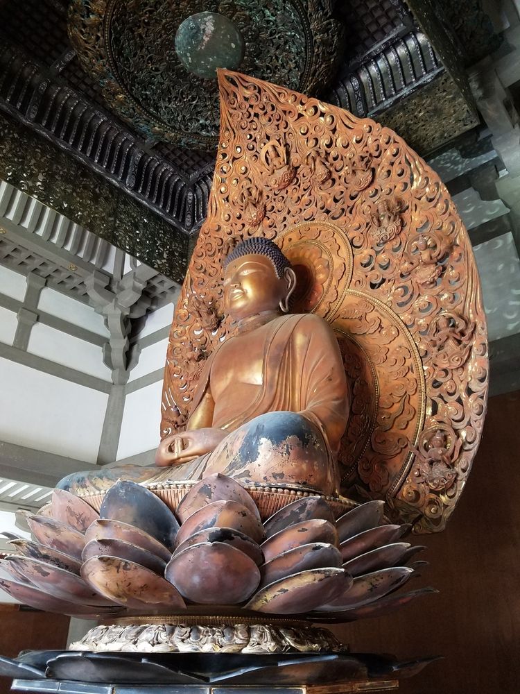Buddha statue at Byodo-In Temple