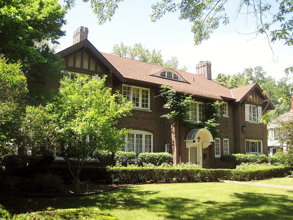 Dr. John and Violet Brown house at Riverview Historic District