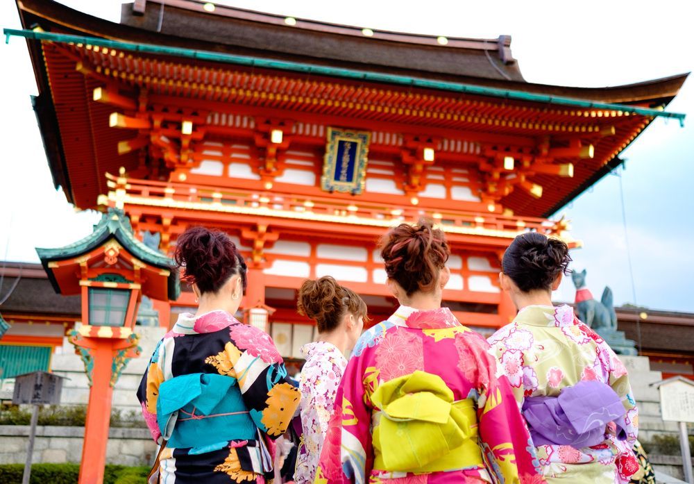 kimono pictorial