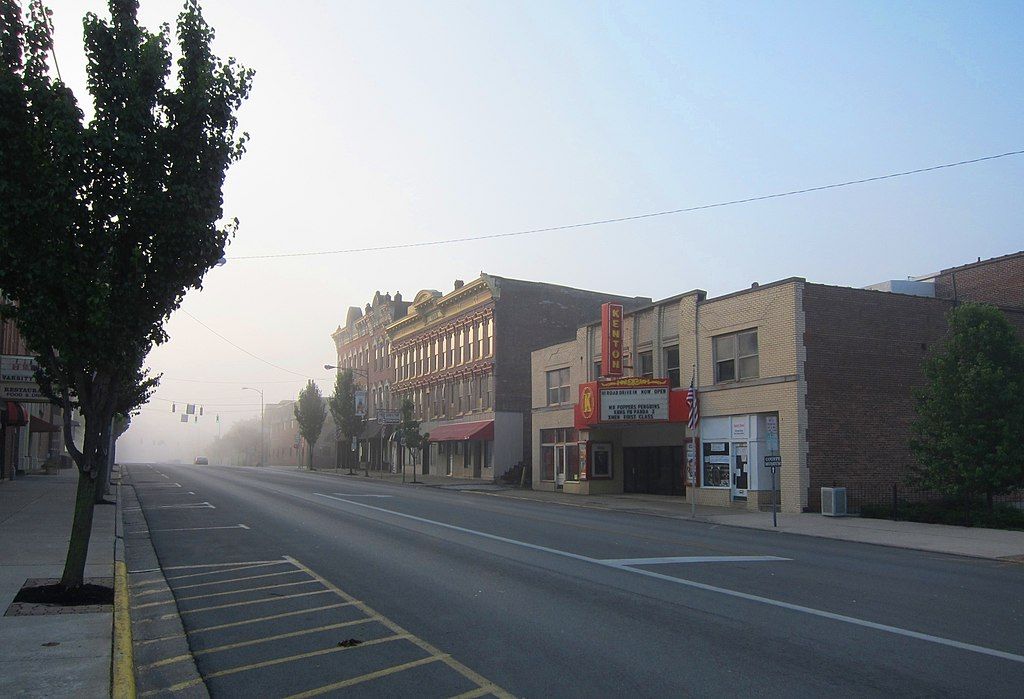 Exterior of Schine's Kenton Theater