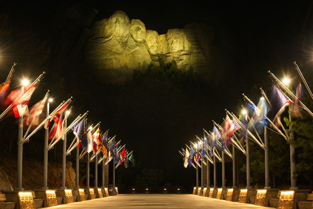 Night scene at the Avenue Of Flags
