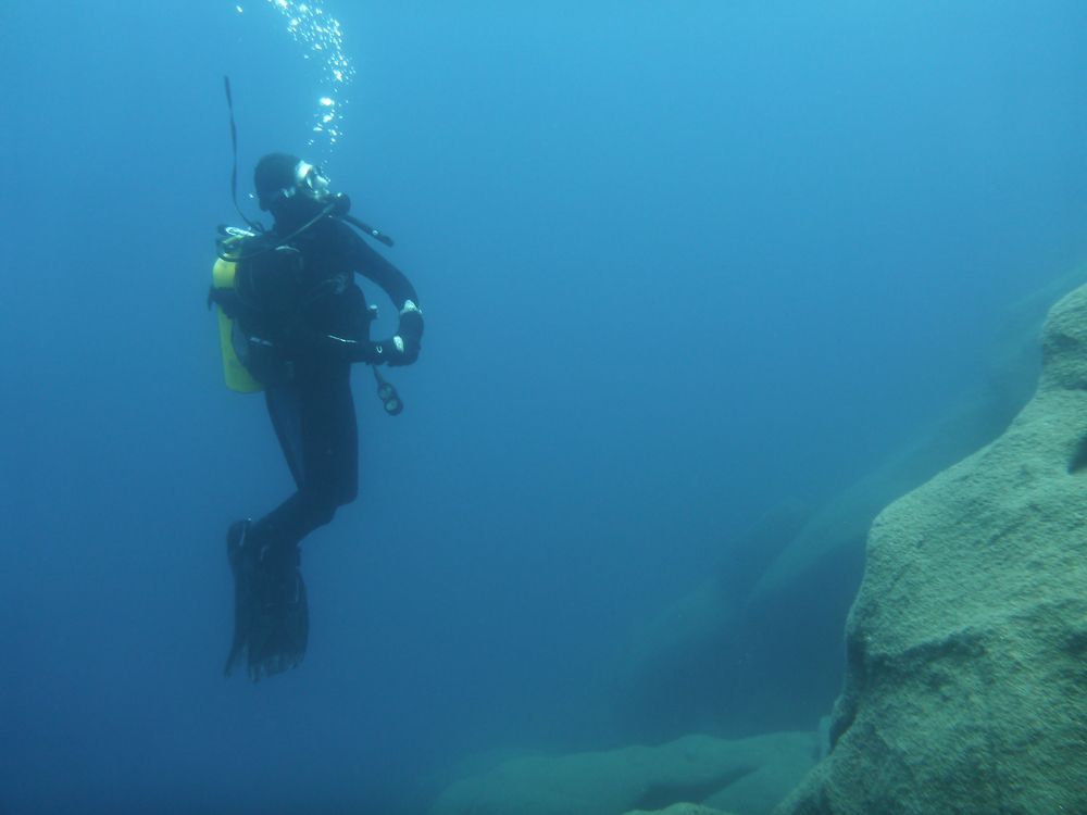 Scuba Diving in Lake Tahoe