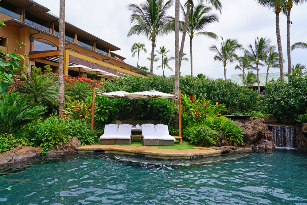 Garden and pool at Four Seasons Lanai
