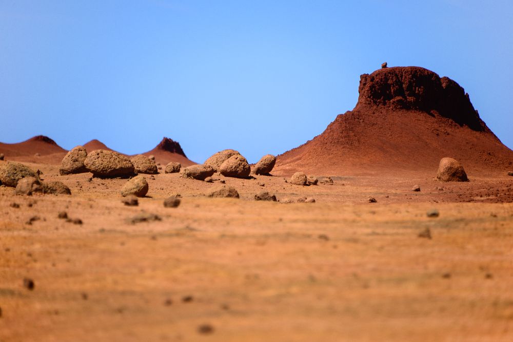 Closer view of Keahiakawelo's red rocks