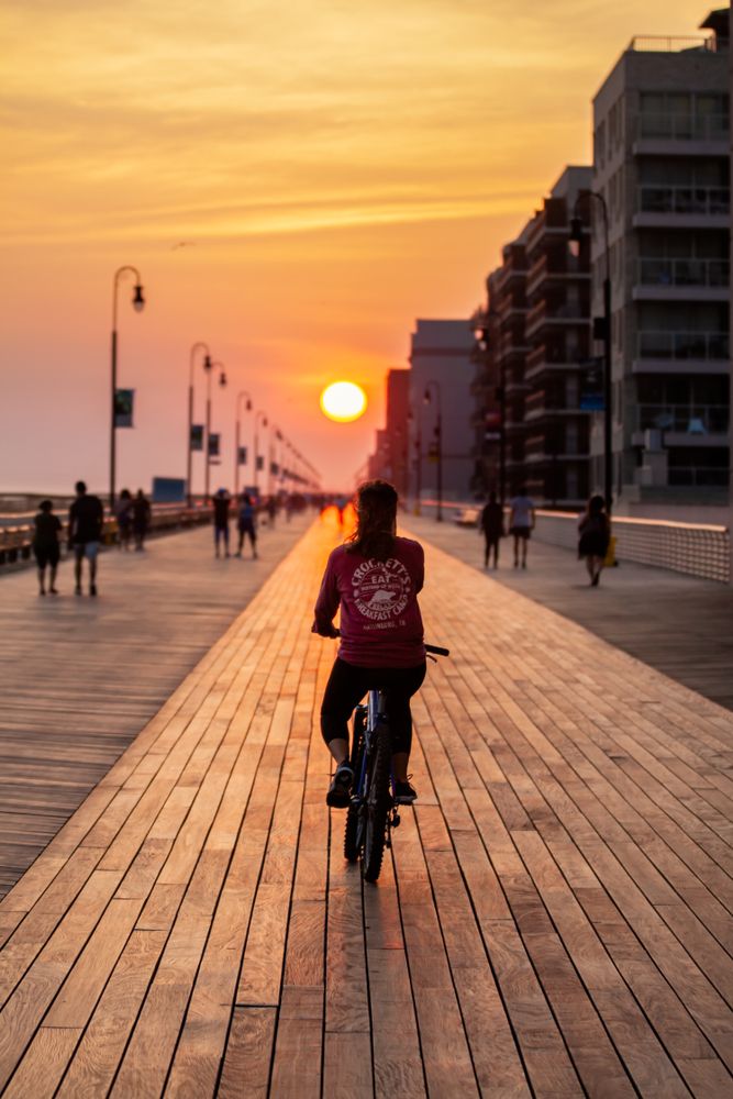 Bicycle ride along Long Beach Boardwalk