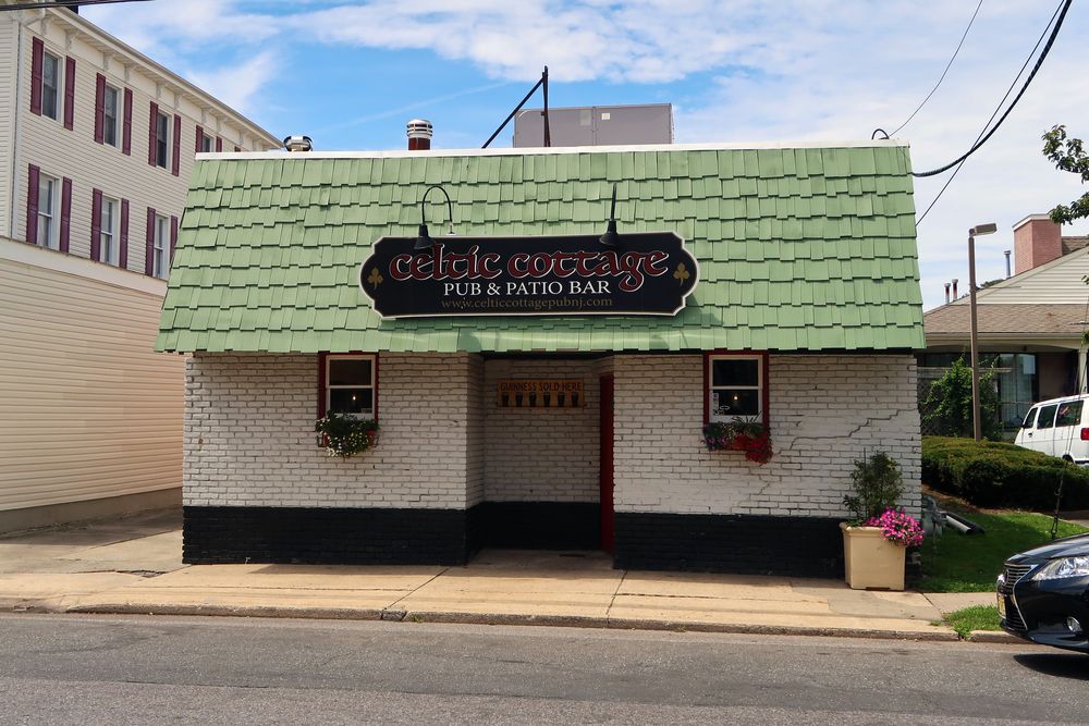 Exterior of Celtic Cottage Pub