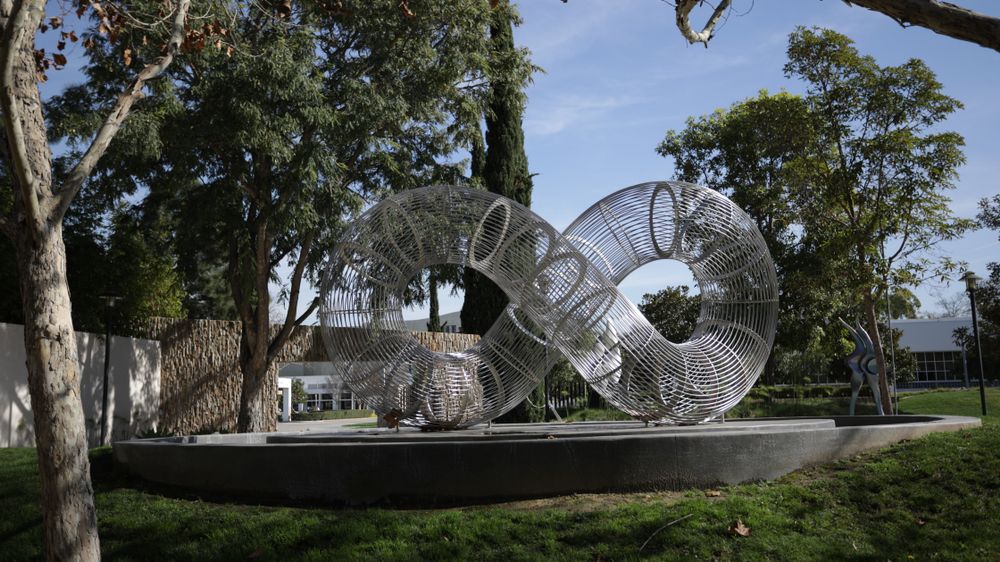 Infinity sculpture at Cerritos Sculpture Garden