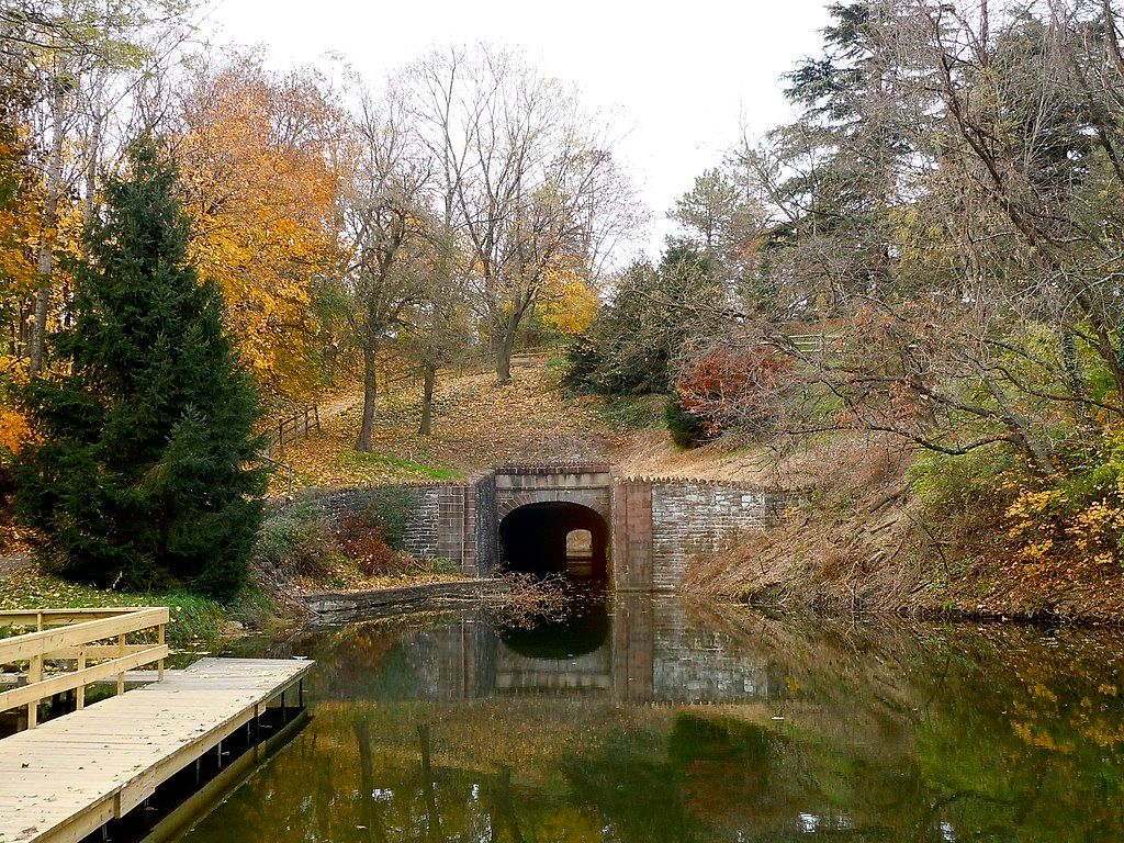 Entryway of Union Canal Tunnel Park