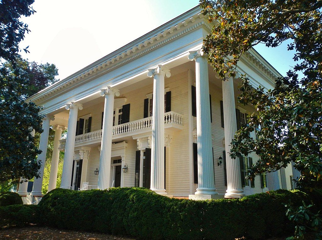 Exterior of the Bellevue Mansion
