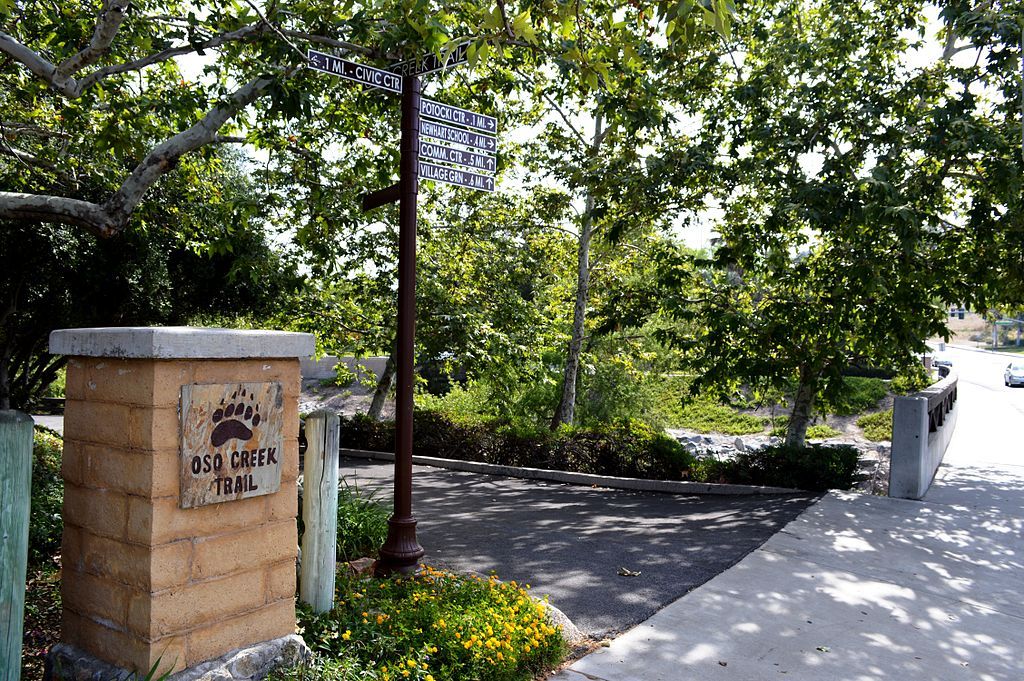 Starting point of Oso Creek Trail