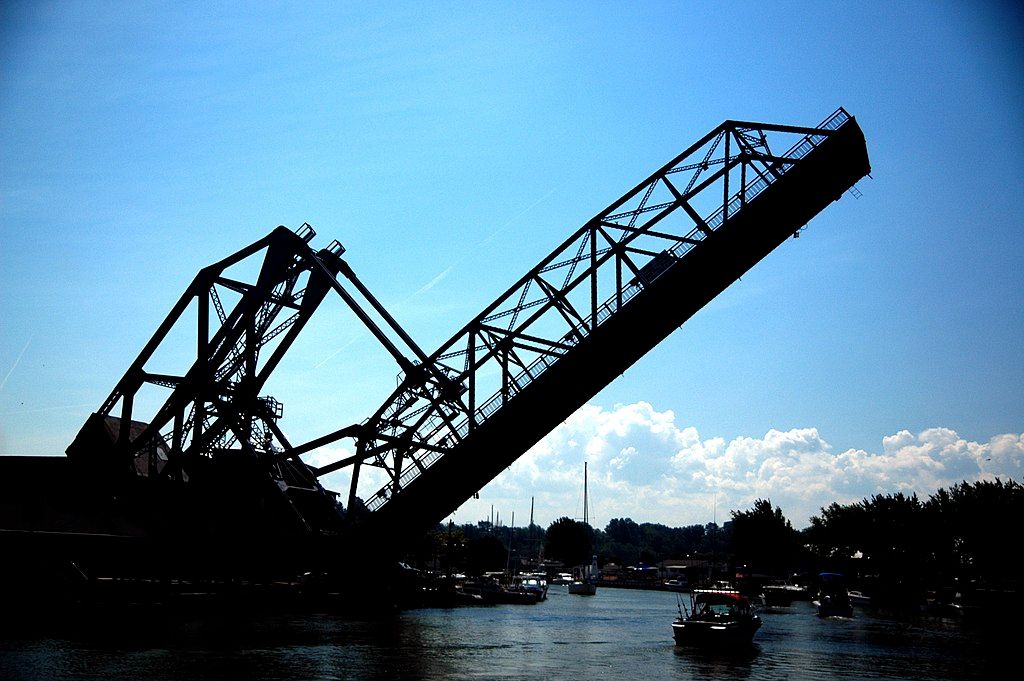 Silhouette of the Ashbula lift bridge.