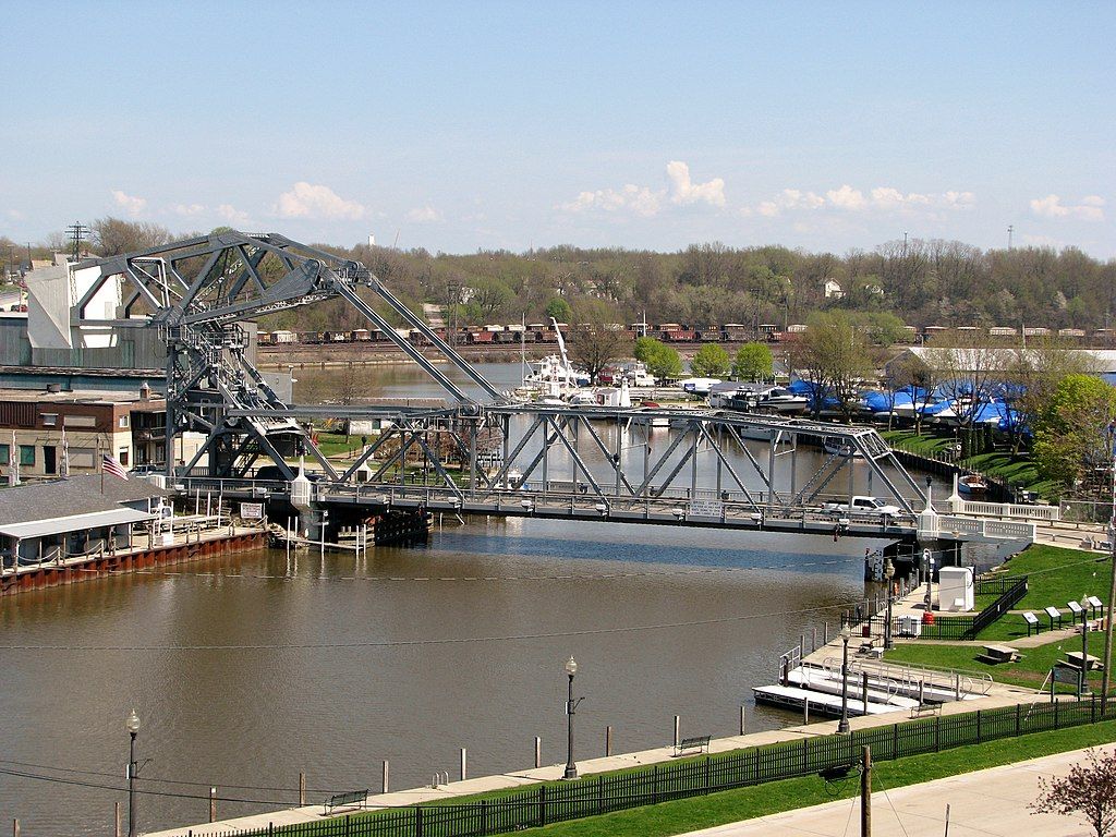 Scenic view of the lift bridge.