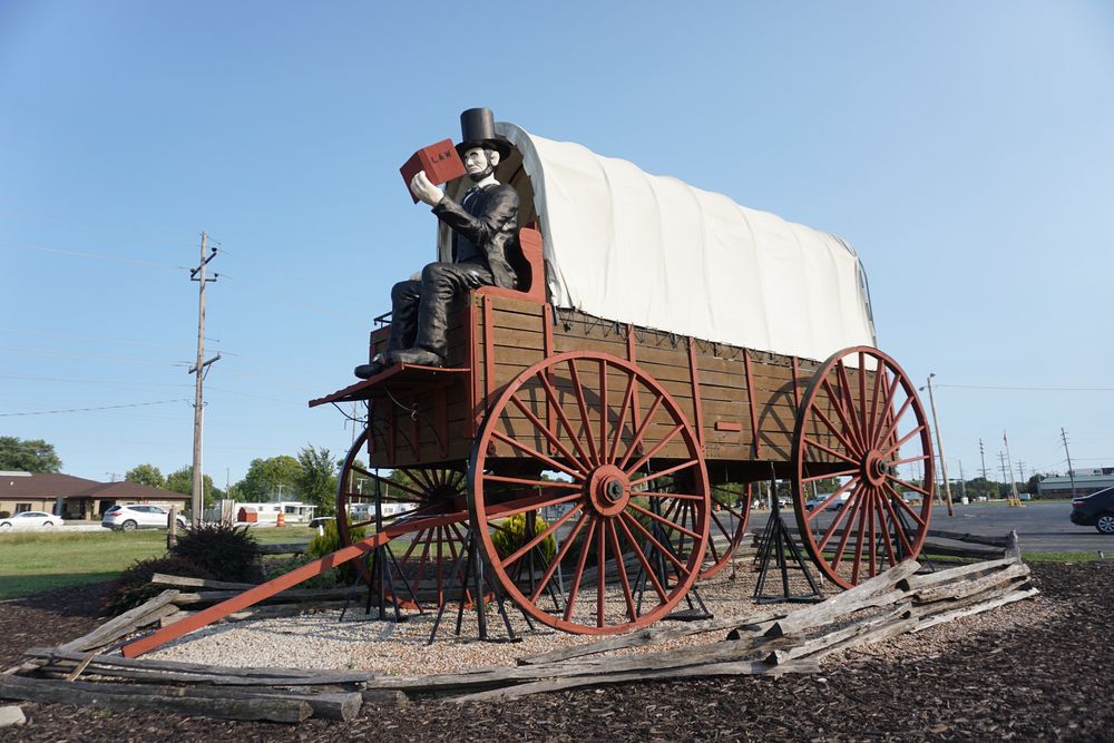 Side view of the Railsplitter Covered Wagon