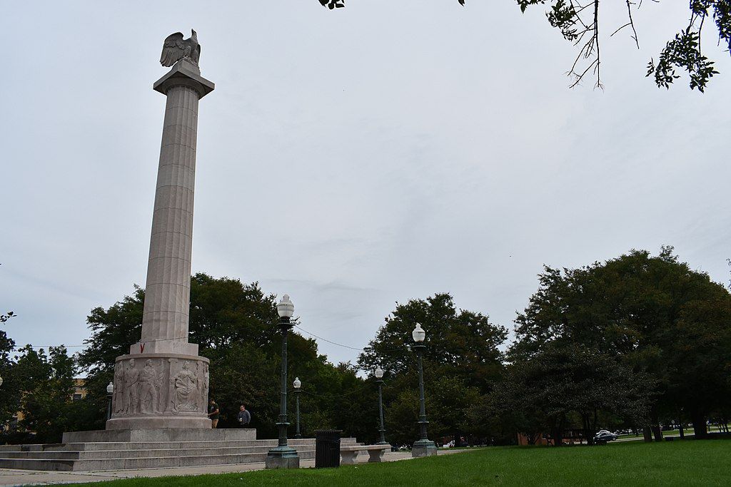 View of the Illinois Centennial Monument.