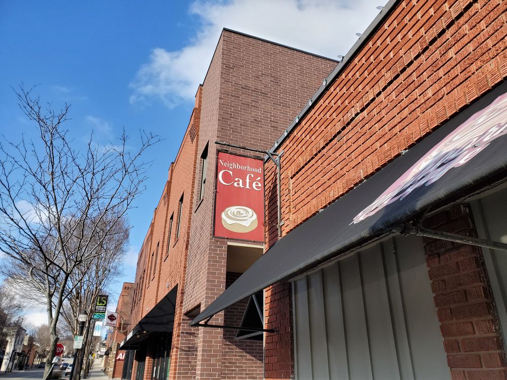 Neighborhood cafe at Downtown Lee's Summit Main Street