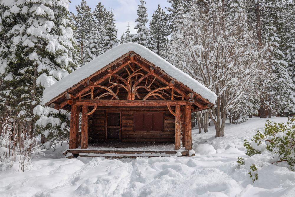 A cabin at Tallac Historic Site