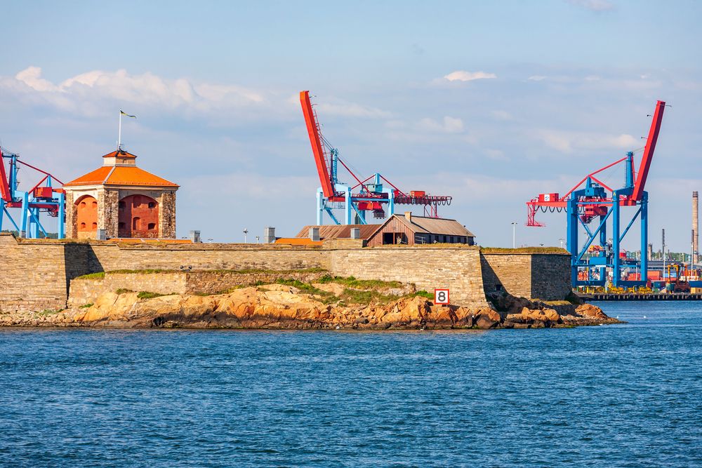 Daytime view of Älvsborg Fortress