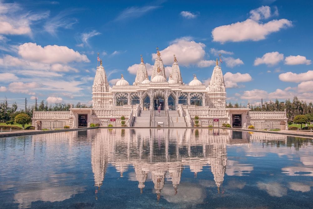 Exterior of the BAPS Shri Swaminarayan Mandir of Houston