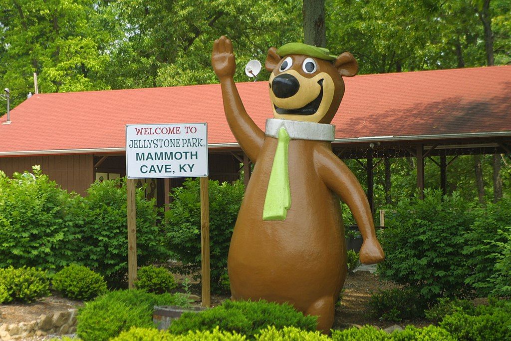 Big Yogi Bear sculpture at Jellystone park's entrance