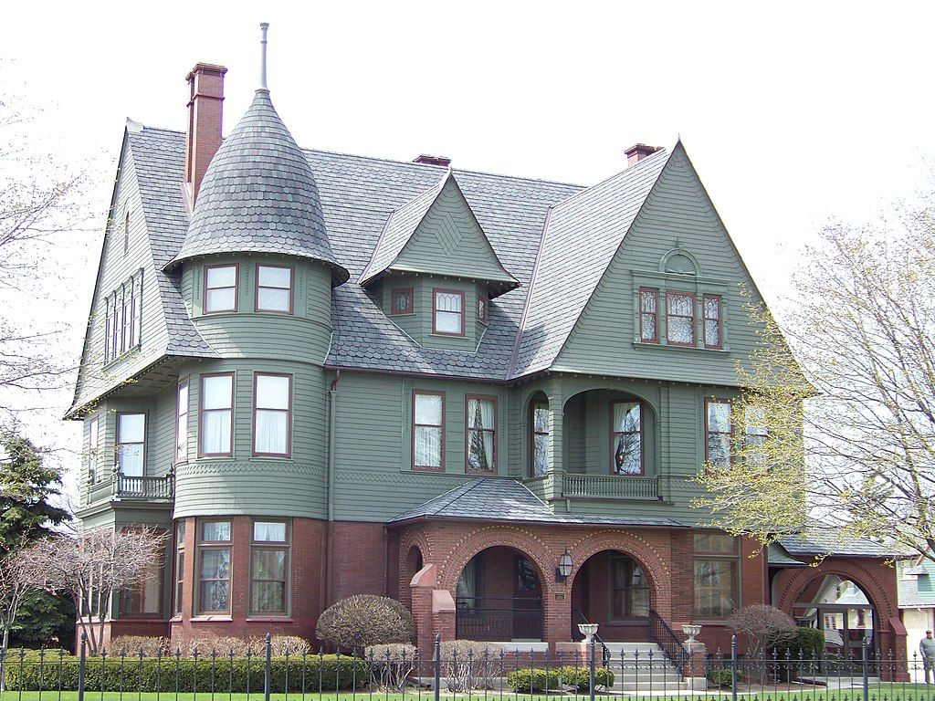 Exterior of the Rahr West Art Museum