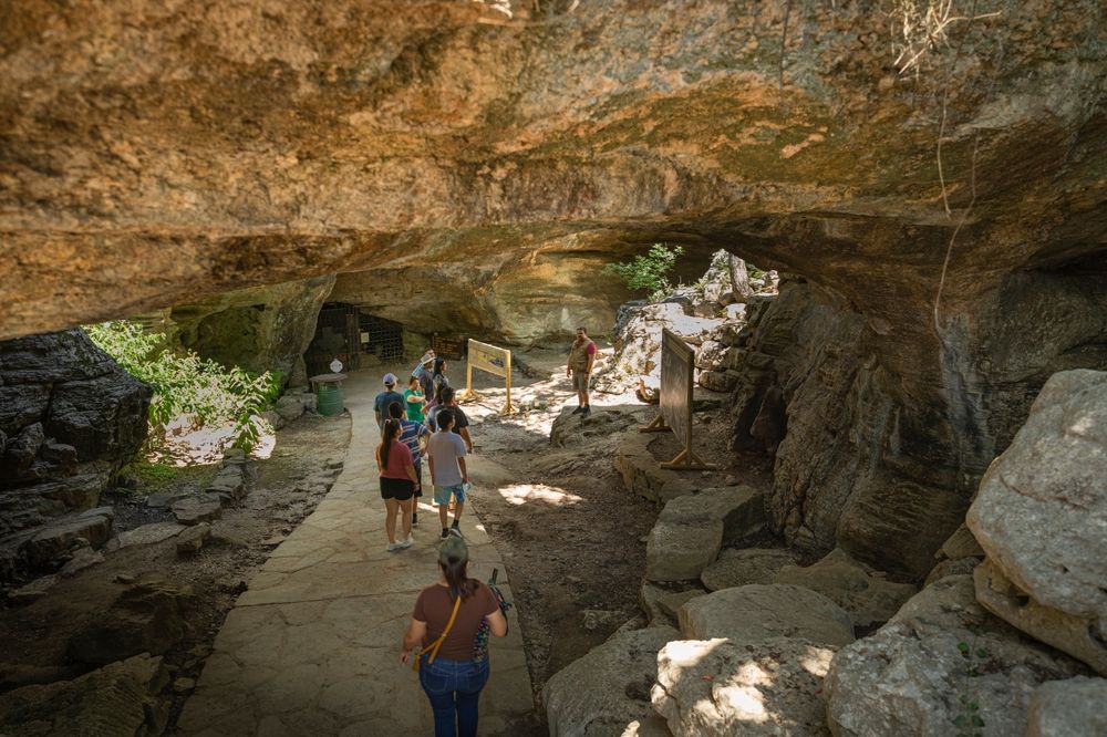 People touring the Longhorn Cavern