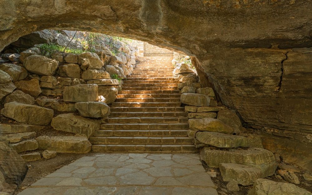 Stone steps leading out of Longhorn Cavern