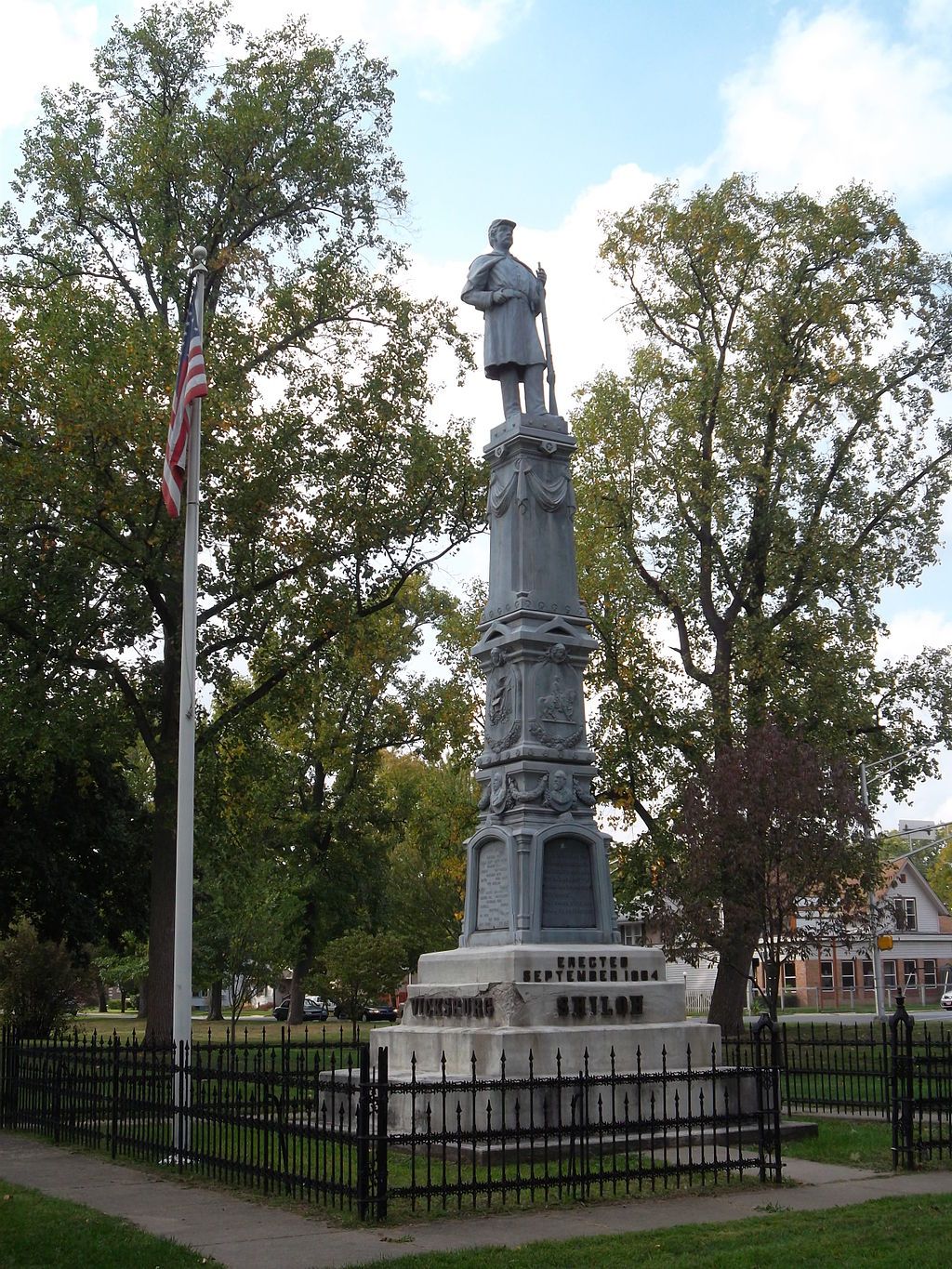 A civil war monument at Battel Park.