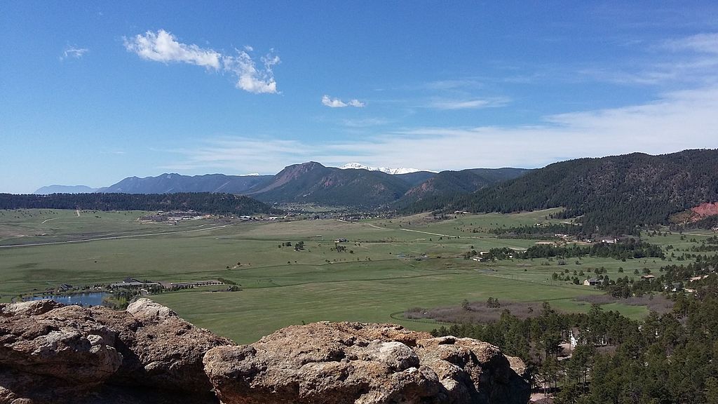 The open space of Spruce Mountain Trail.