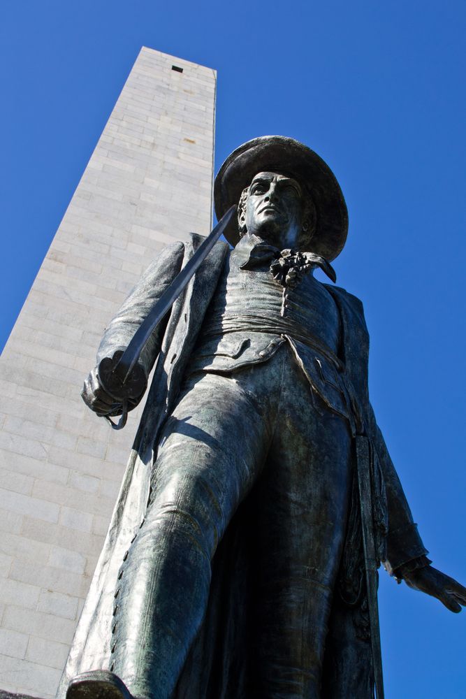 Statue at the Bunker Hill Monument