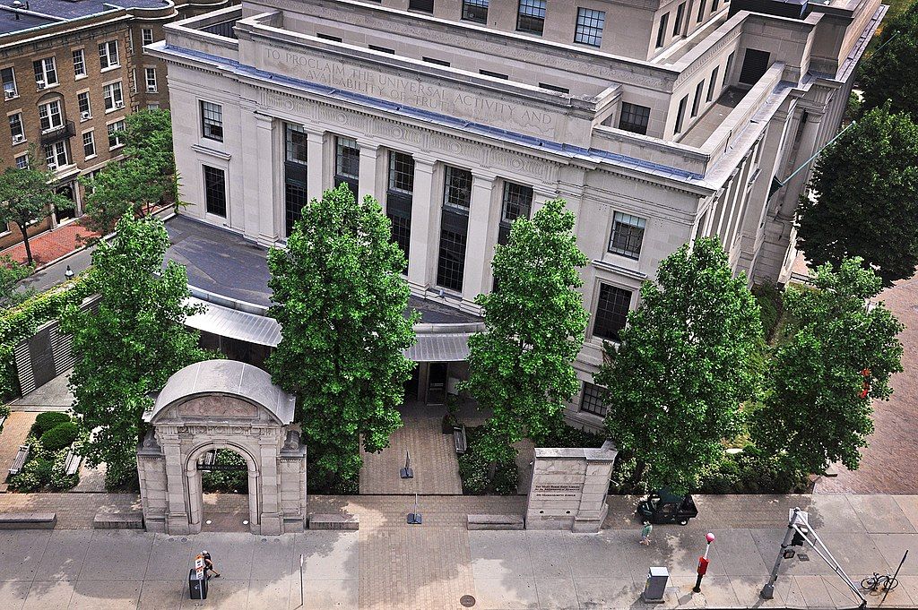 Exterior of Mary Baker Eddy Library