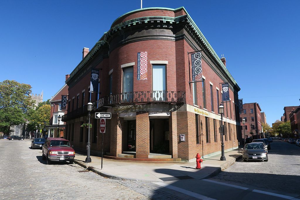 Exterior of the New England Quilt Museum