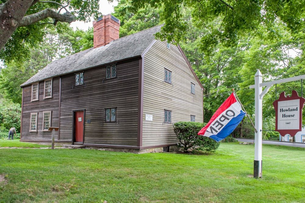 Exterior of Jabez Howland House