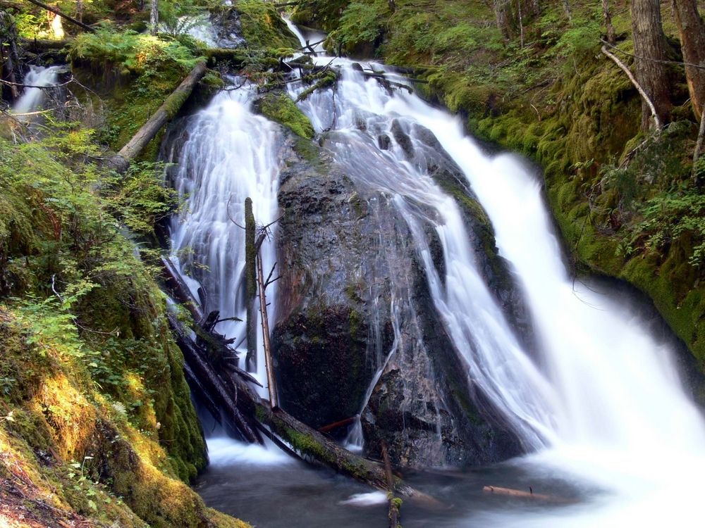 Front view of Little Zigzag Falls