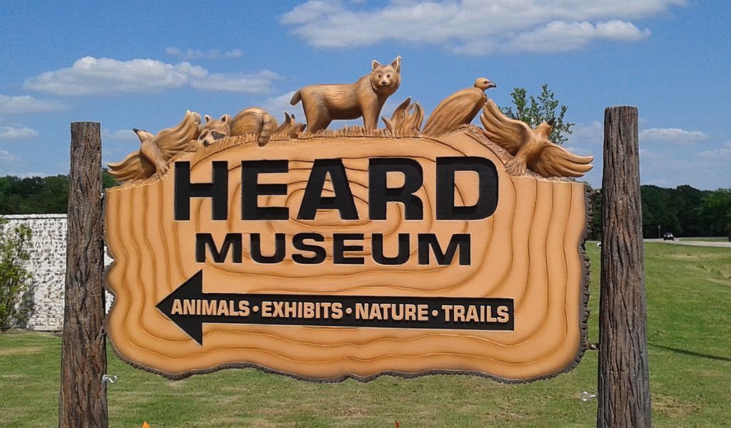 Welcome sign of the Heard Natural Science Museum & Wildlife Sanctuary