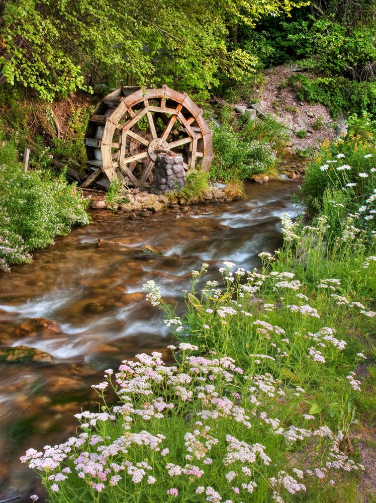A water wheel near the waters of Millcreek Canyon